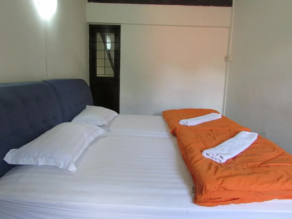 Cherryloft Resorts Singapore 0*,  Singapore