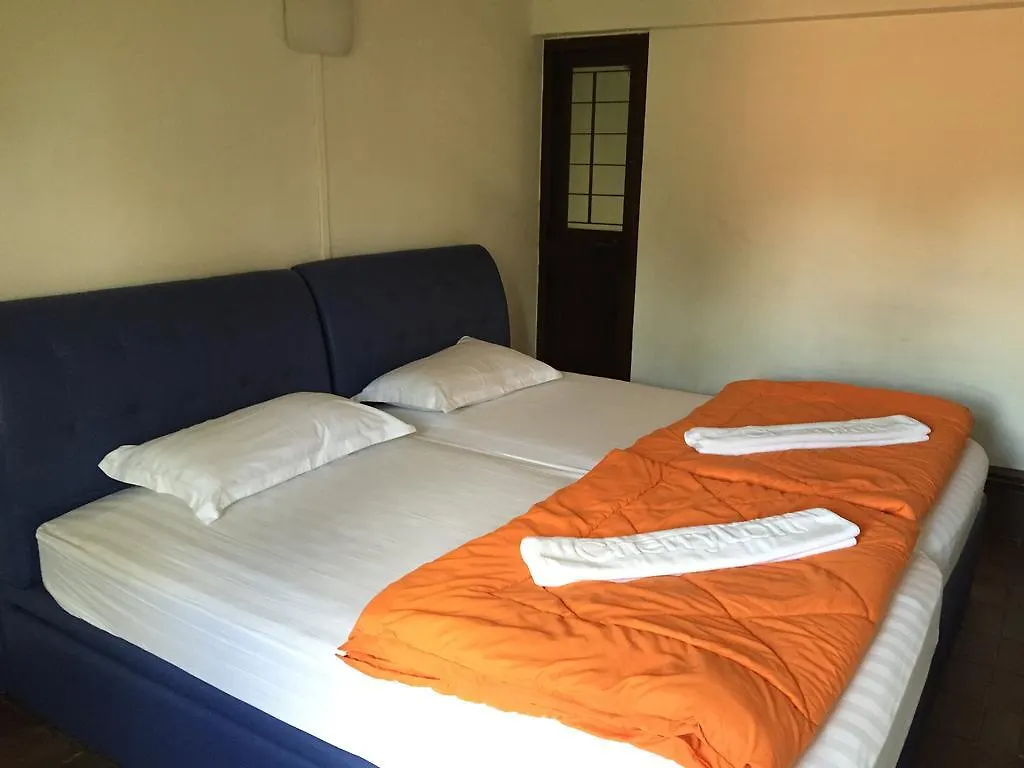 Cherryloft Resorts Singapore 0*,